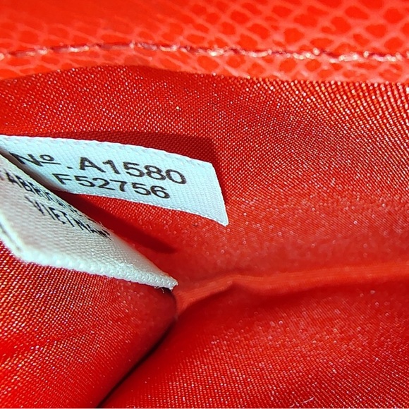 Coach Two-Tone Pink & Red Zip Wallet EUC - Picture 5 of 7